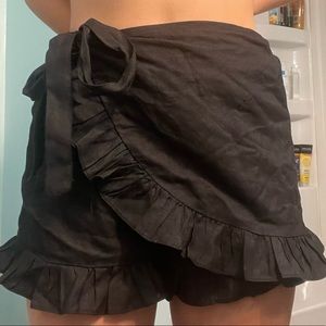 Forever 21 skirt/shorts, size small